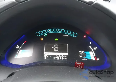 2015 Nissan Leaf S z USA, uszkodzony, nr VIN 1N4AZ0CP6FC333769